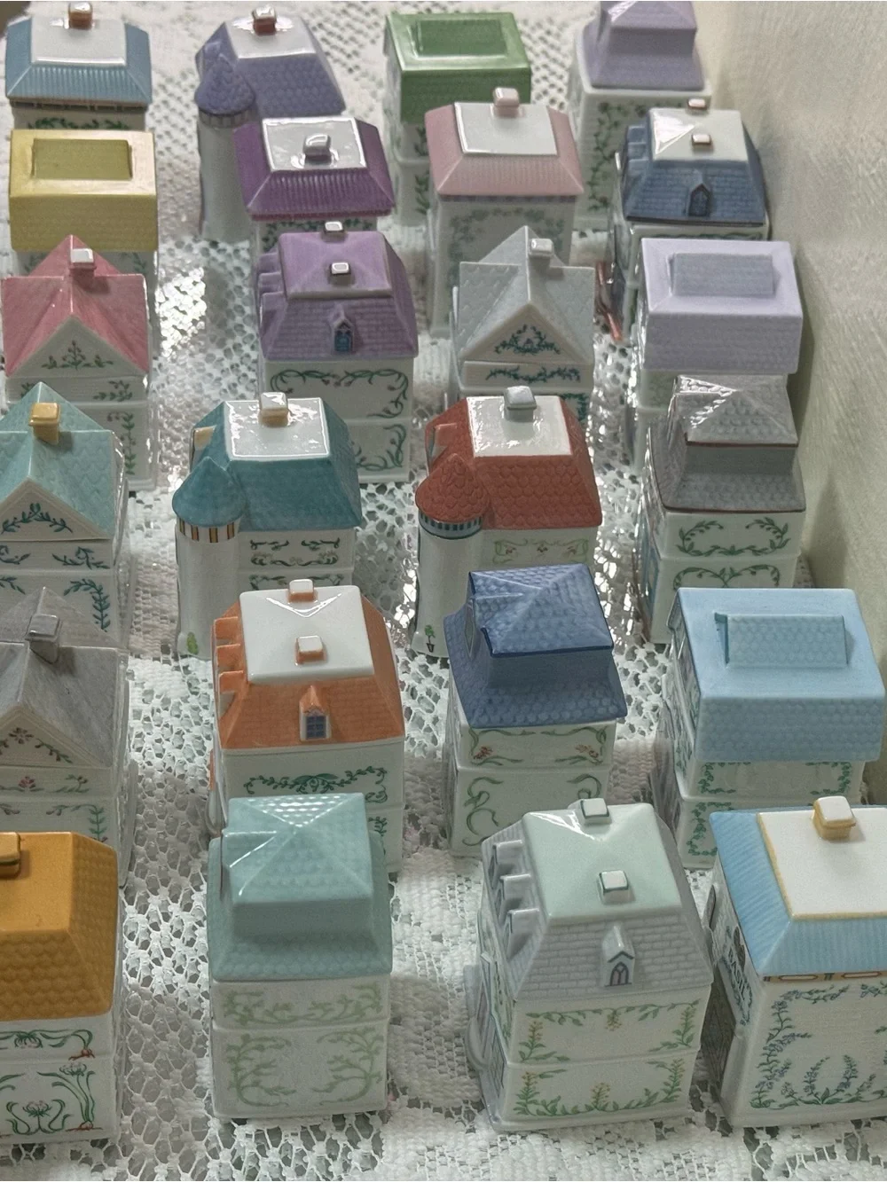 Lenox Spice Village 24 Piece Set Ist Edition 1989